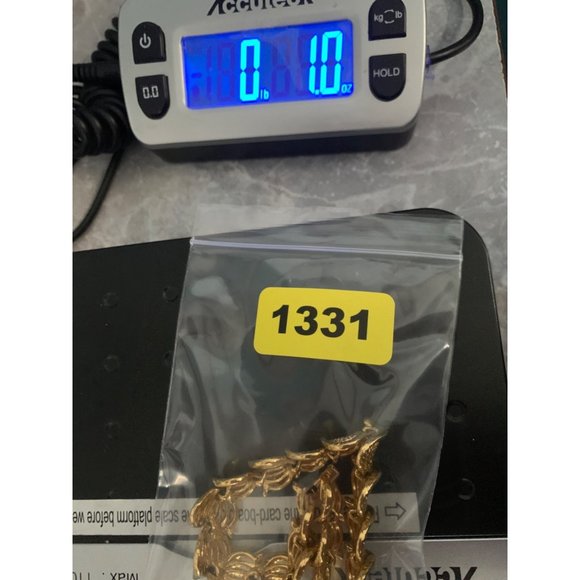 Trifari Gold Tone 7 Inch Mid Century Modern Fold Over Clasp 7.5" Bracelet - Picture 7 of 7